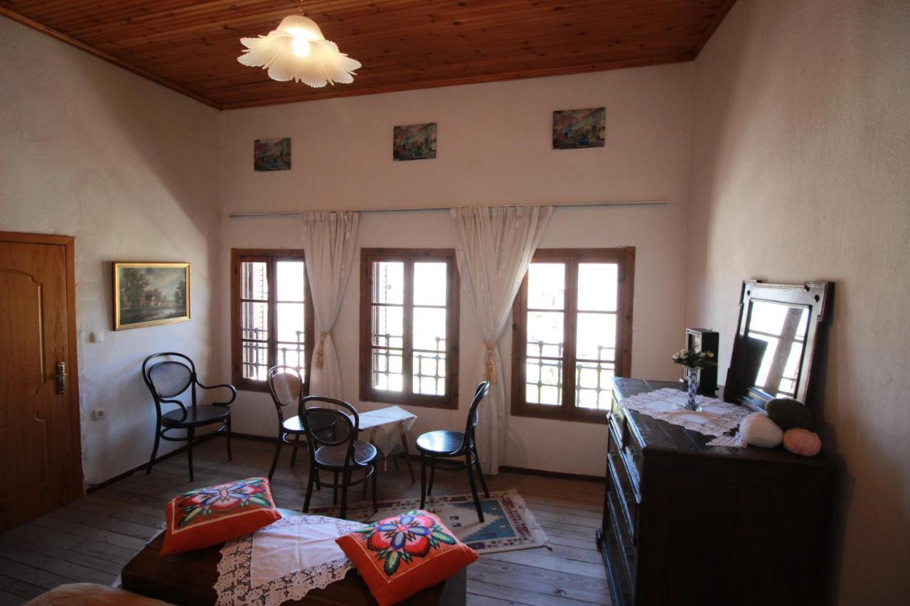 1800's Villa *