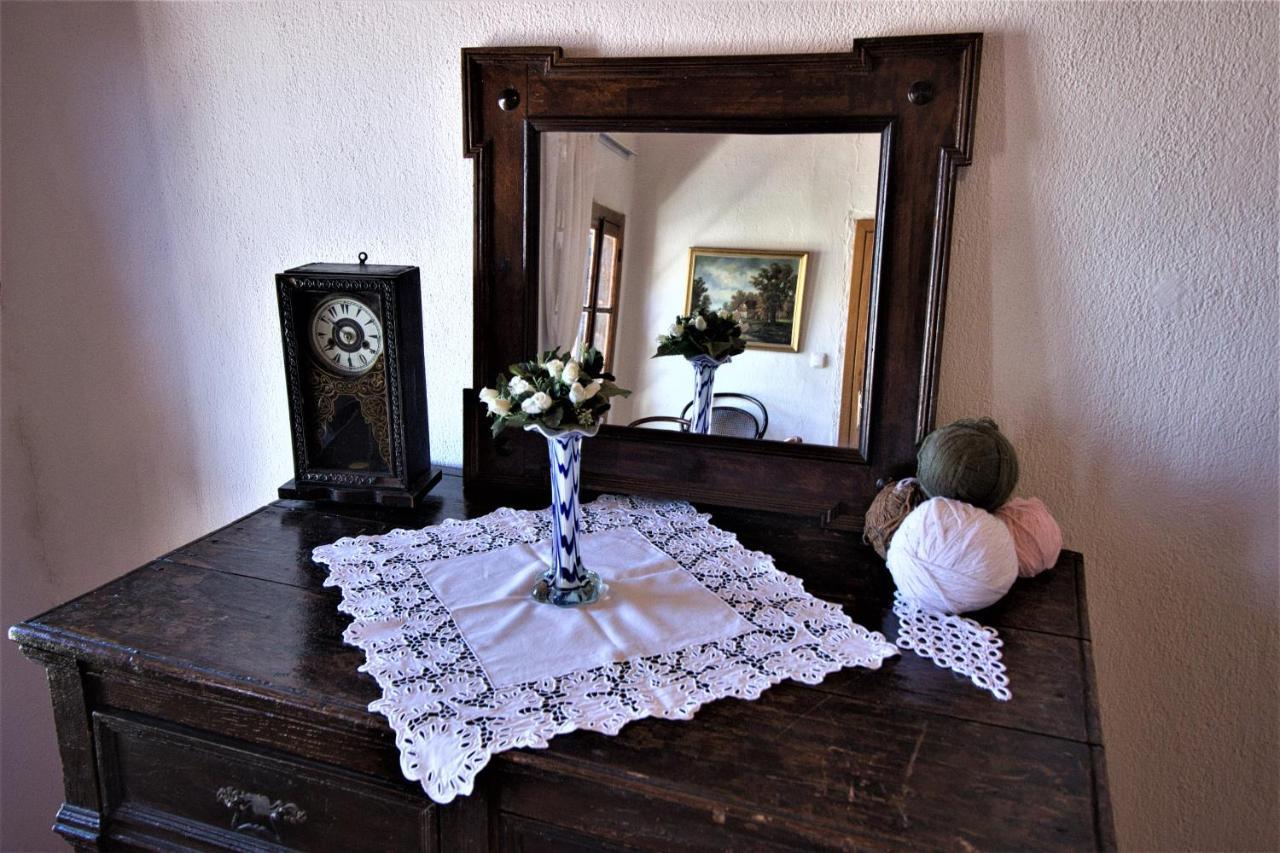 1800's Villa