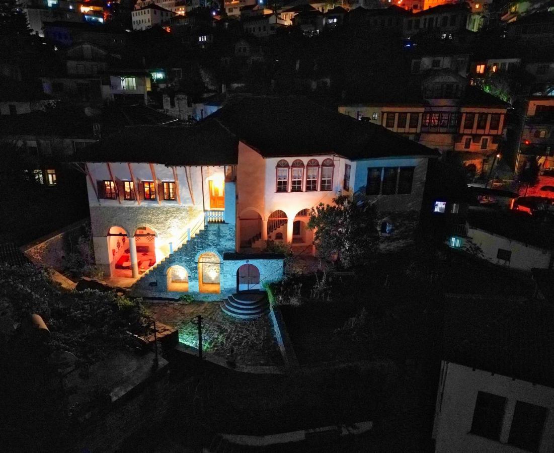 1800's Villa